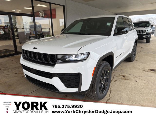 New 2026 Jeep Grand Cherokee Altitude AWD/4WD image 1