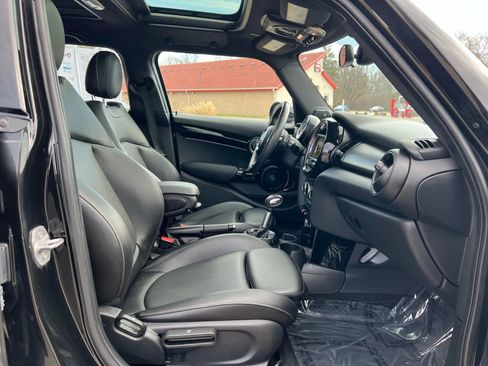 Used 2016 MINI Cooper S image 25