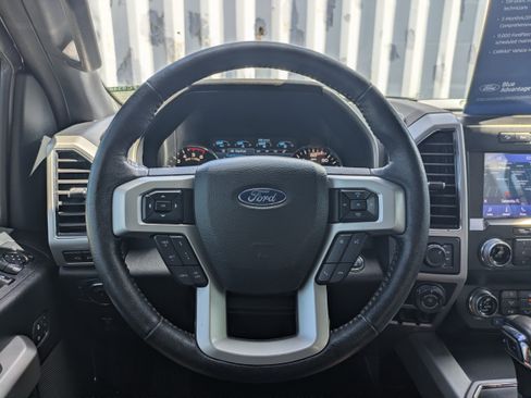 Used 2019 Ford F150 Lariat w/ Equipment Group 502A Luxury AWD/4WD image 32