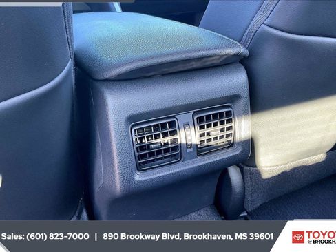 Used 2020 Toyota Camry XSE FWD image 24