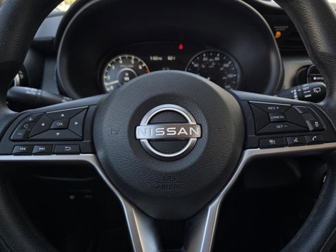 Used 2023 Nissan Kicks SV image 23