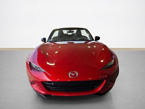 Used 2016 MAZDA MX-5 Miata Club RWD image 9