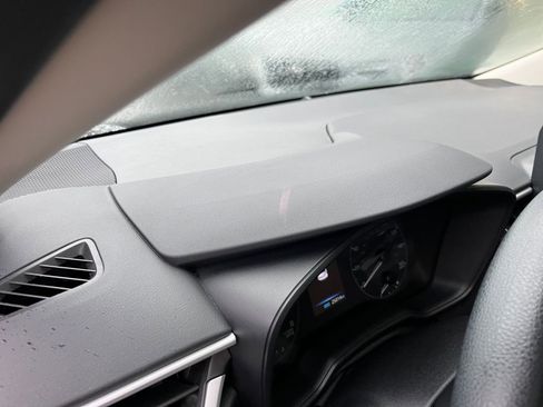 Used 2025 Toyota Corolla LE image 34