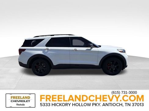 Used 2023 Ford Explorer ST w/ Equipment Group 401A AWD/4WD image 2