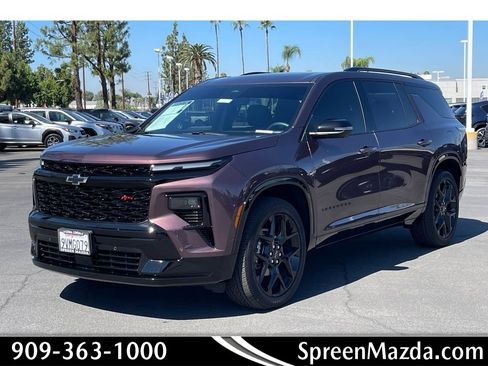 Used 2026 Chevrolet Traverse RS w/ LPO, Cargo Package FWD image 1