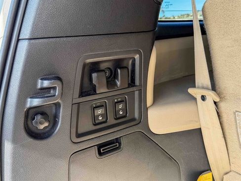 Used 2013 Toyota Sequoia SR5 image 38