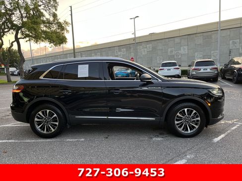 Used 2023 Lincoln Nautilus FWD w/ Premium Package image 9