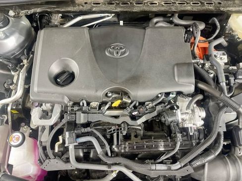Used 2026 Toyota Camry SE FWD image 30