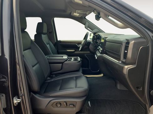 Used 2025 GMC Sierra 1500 SLT AWD/4WD image 15