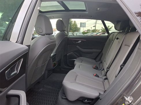 Certified 2025 Audi Q8 Premium Plus image 16