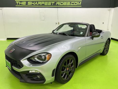 Used 2018 FIAT 124 Spider Abarth w/ Convenience Group RWD image 5