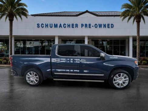 Used 2023 Chevrolet Silverado 1500 High Country w/ High Country Premium Package AWD/4WD image 7