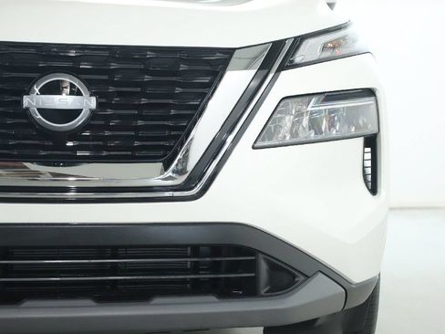 Certified 2023 Nissan Rogue SV w/ SV Premium B Package AWD/4WD image 8