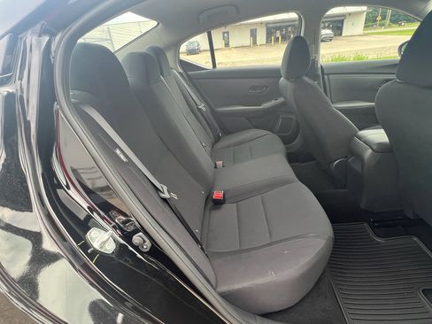 Used 2025 Nissan Sentra S FWD image 17