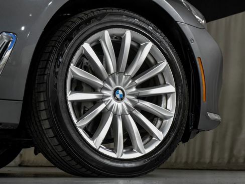 Used 2017 BMW 740i xDrive image 52