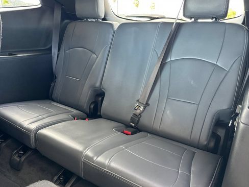 Used 2023 Buick Enclave Premium w/ Experience Buick Package AWD/4WD image 14