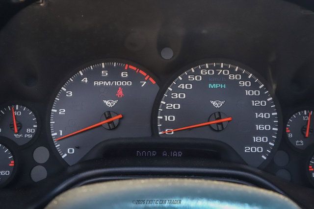 Used 1998 Chevrolet Corvette Coupe w/ Roof Pkg RWD image 43