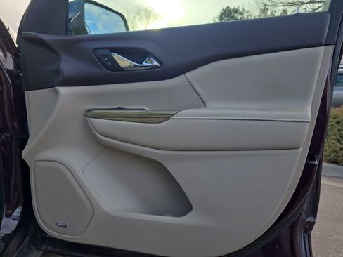 Used 2018 GMC Acadia Denali w/ Technology Package image 22