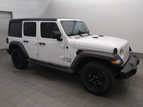 Used 2018 Jeep Wrangler Unlimited Sport AWD/4WD image 11