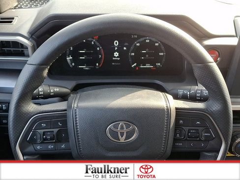 Used 2025 Toyota 4Runner TRD Sport image 18