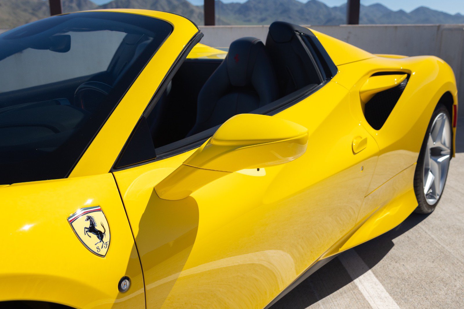 Used 2022 Ferrari F8 Tributo RWD image 17