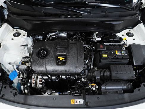 Used 2024 Kia Seltos EX image 9