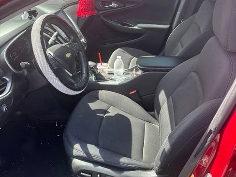 Used 2021 Chevrolet Malibu RS FWD image 4