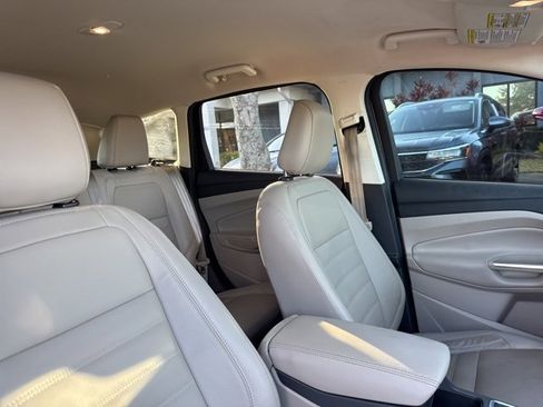 Used 2018 Ford Escape SEL image 12