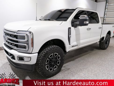 Used 2024 Ford F250 Platinum AWD/4WD image 2
