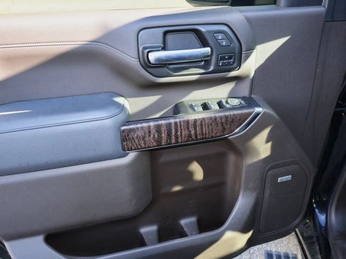 Certified 2022 GMC Sierra 3500 Denali image 14