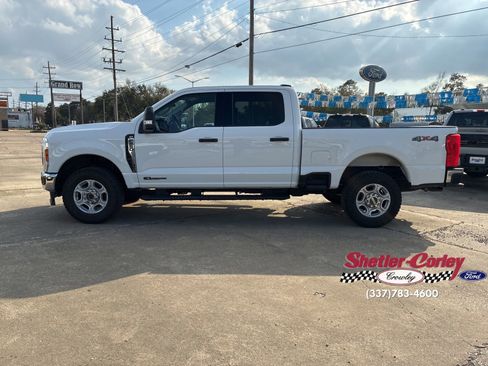 Used 2025 Ford F250 XLT image 8