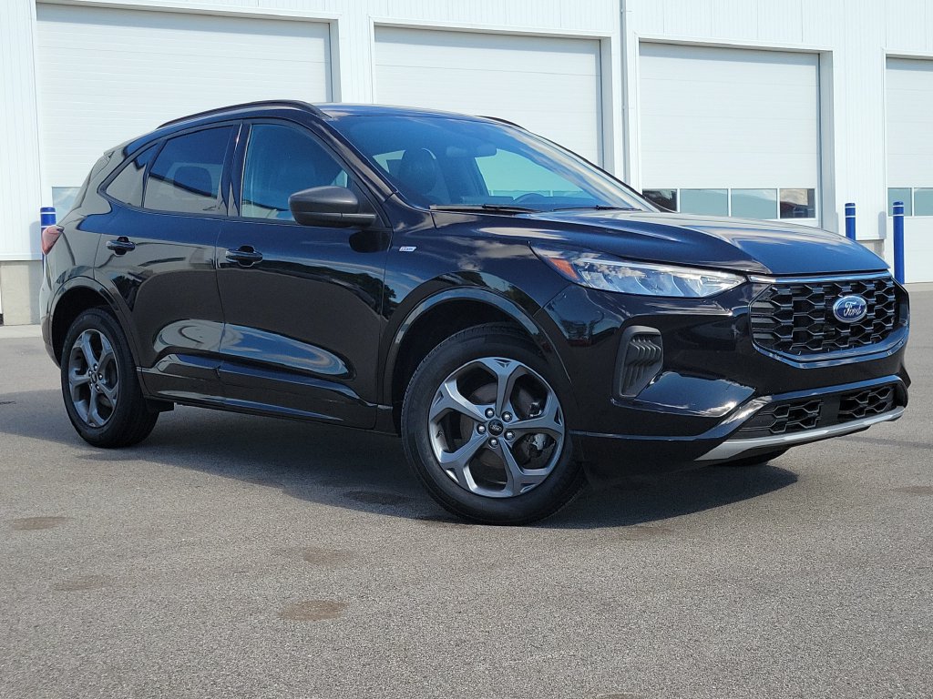 Used 2024 Ford Escape ST-Line w/ Tech Pack #1 AWD/4WD image 32