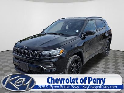 Used 2025 Jeep Compass Latitude w/ Convenience Group