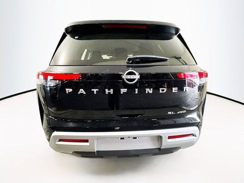 New 2025 Nissan Pathfinder SL image 6