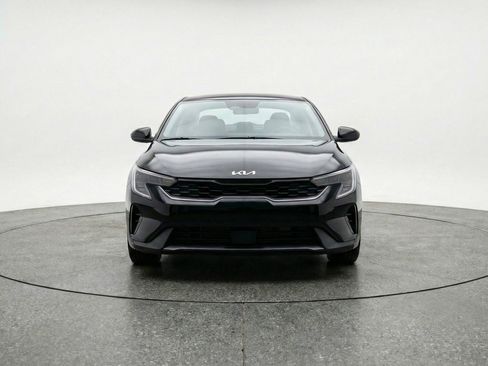 Used 2025 Kia K4 FWD image 2