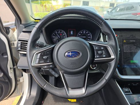 Used 2020 Subaru Outback Premium AWD/4WD image 11