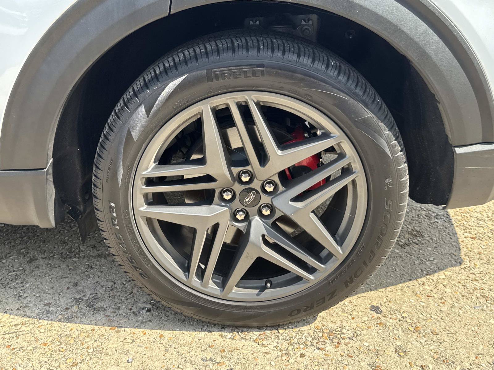 Used 2026 Ford Explorer ST-Line w/ ST-Line Street Pack RWD image 4