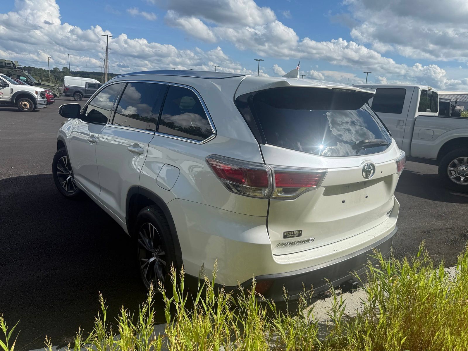 Used 2016 Toyota Highlander XLE FWD image 5