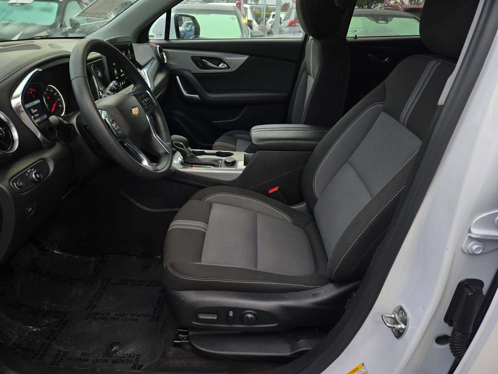 Used 2025 Chevrolet Blazer LT AWD/4WD image 15