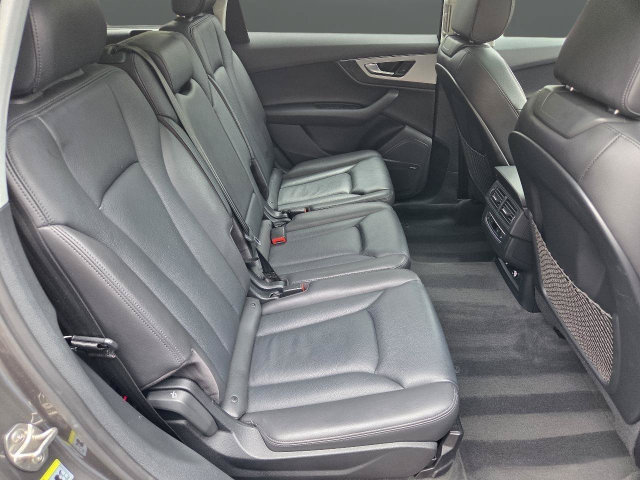 Used 2018 Audi Q7 2.0T Premium Plus w/ Premium Plus Package AWD/4WD image 14