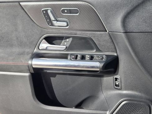 Used 2021 Mercedes-Benz GLA 250 image 23