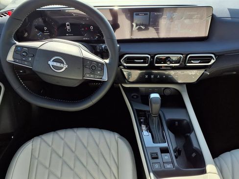 New 2026 Nissan Sentra SL w/ Floor Mat Package FWD image 11