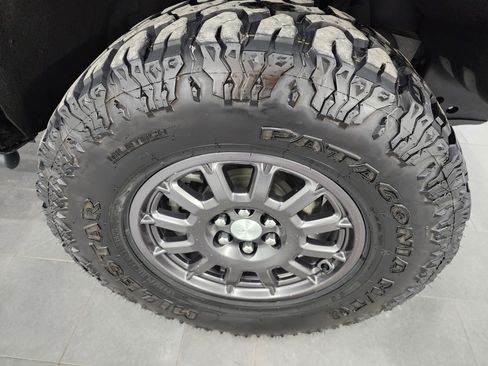 Used 2022 Chevrolet Colorado ZR2 w/ Colorado ZR2 Bison Edition image 3