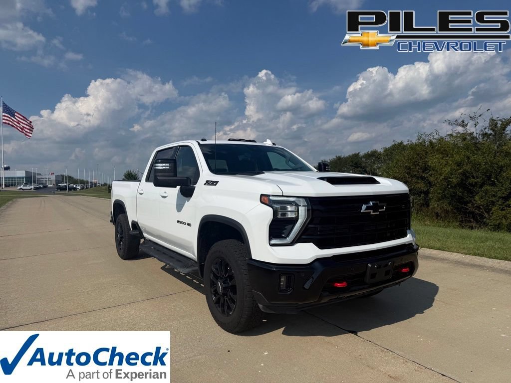 Used 2025 Chevrolet Silverado 2500 LTZ w/ Trail Boss Package AWD/4WD image 1
