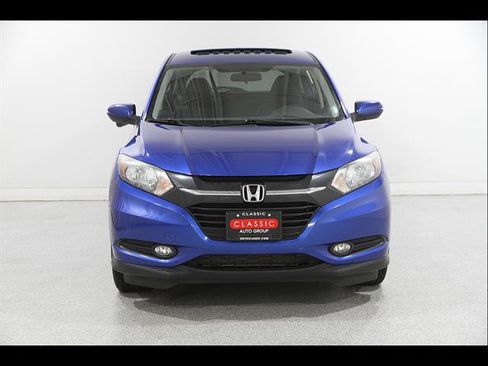Used 2018 Honda HR-V EX image 2