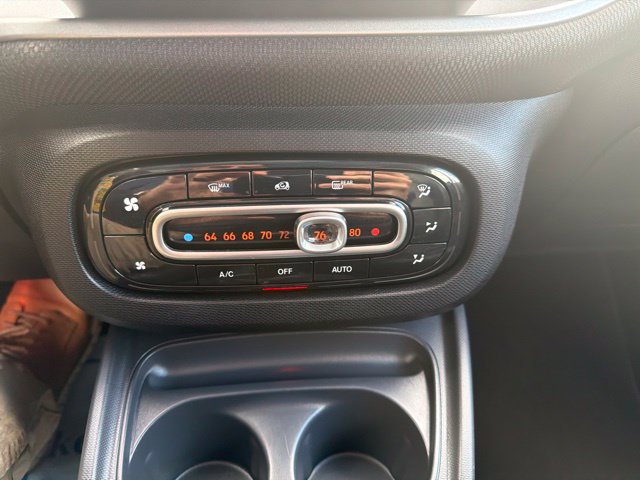 Used 2016 smart fortwo Coupe RWD image 15