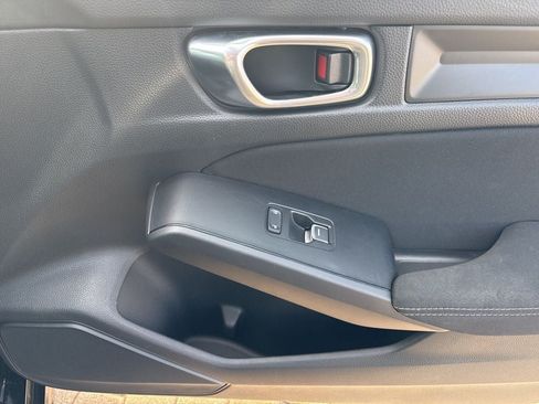 Used 2023 Honda Civic Sport image 32