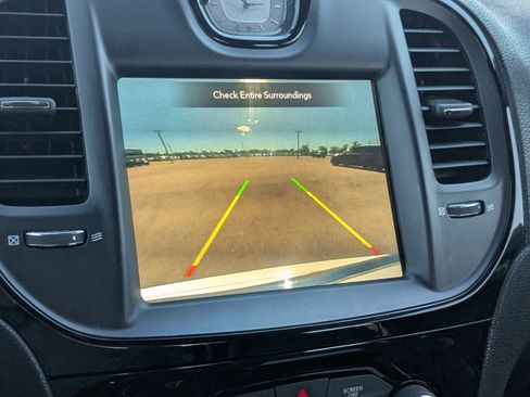 Used 2020 Chrysler 300 S image 23