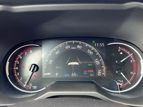 New 2025 Toyota RAV4 LE image 31