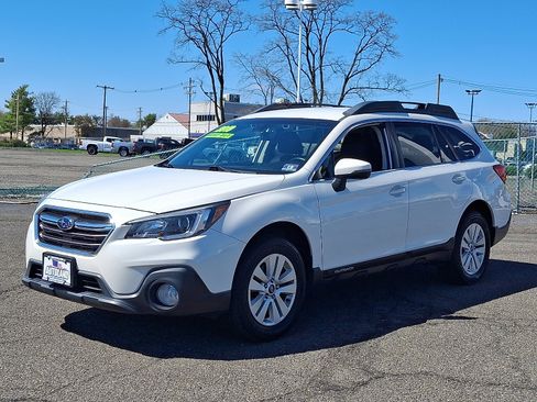 Used 2019 Subaru Outback 2.5i Premium AWD/4WD image 3